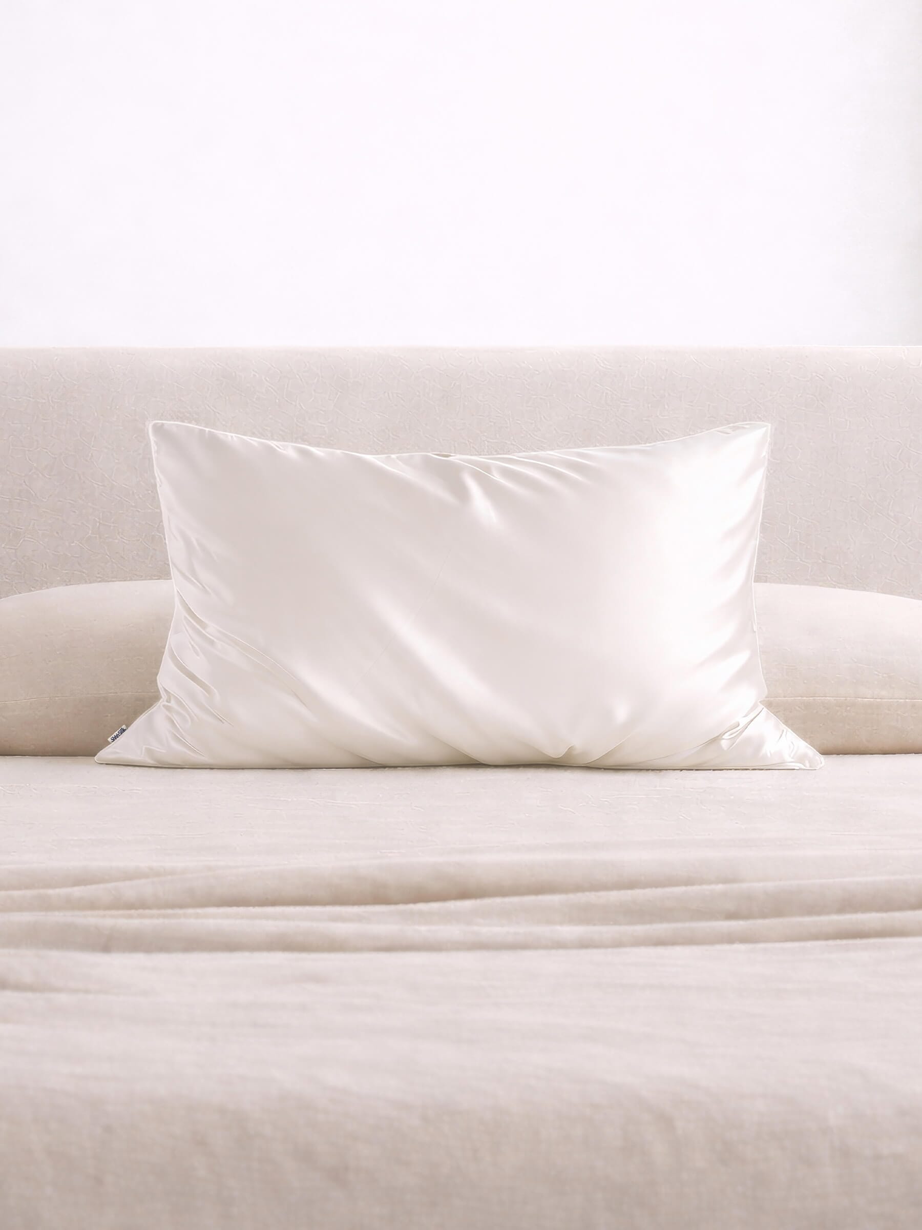 Off White Silk Pillowcase Queen Size Zippered