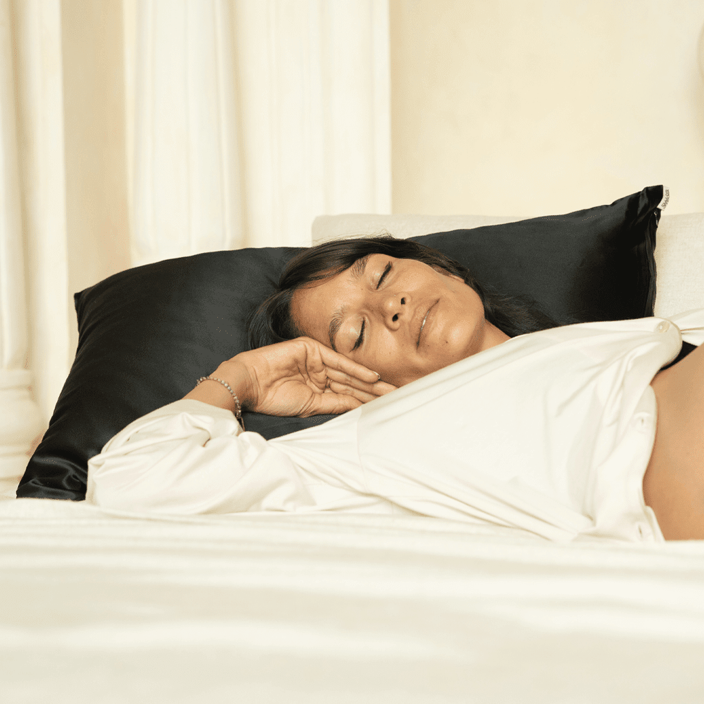 Black Silk Pillowcase - Queen Size - Zippered