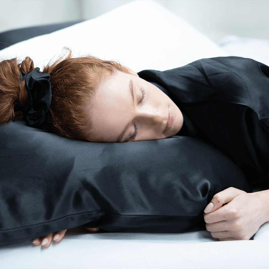 2 Black Silk Pillowcases - Queen Size - Zippered
