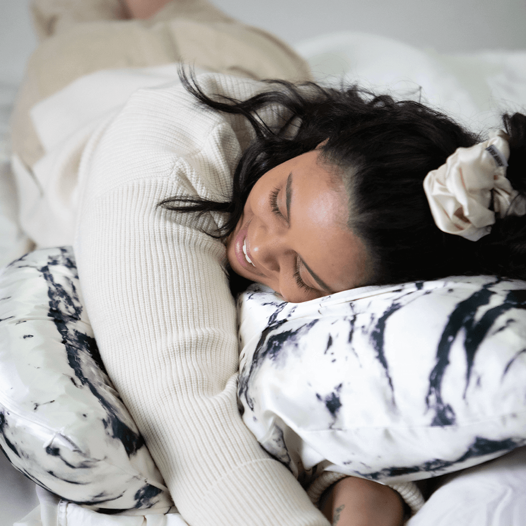 White Marble Silk Pillowcase - King Size - Zippered